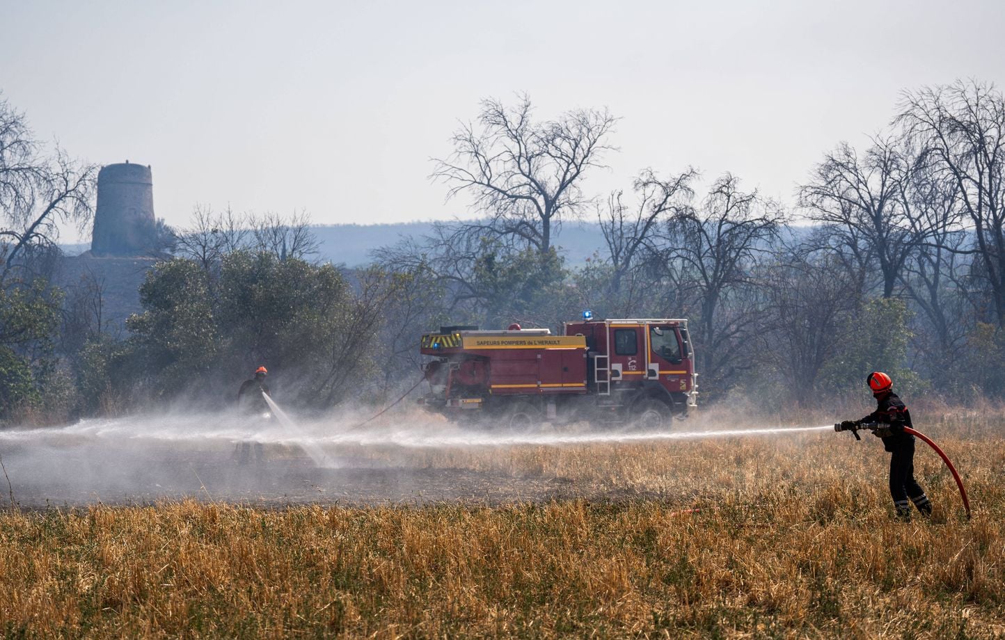 Incendie dans l'Aude : Le feu « maîtrisé », et maintenant, que vont faire les pompiers encore mobilisés ?