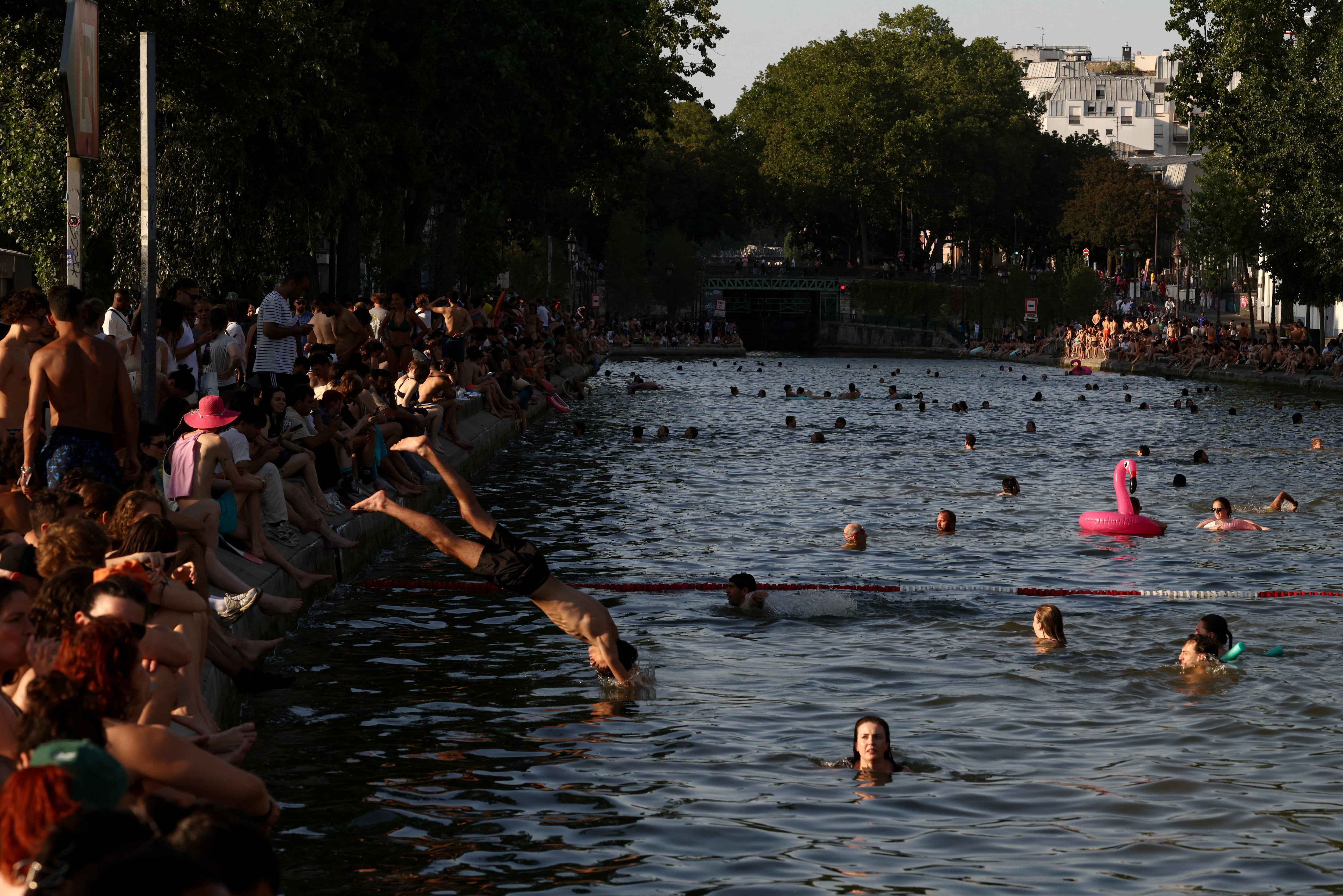 Canicule : un homme meurt par noyade dans le canal Saint-Martin – Libération
