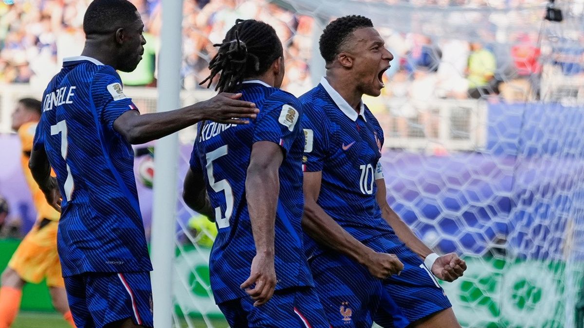 Mondial-2026 : la France bat un rugueux Paraguay 1-0 et retrouvera le Maroc en quarts