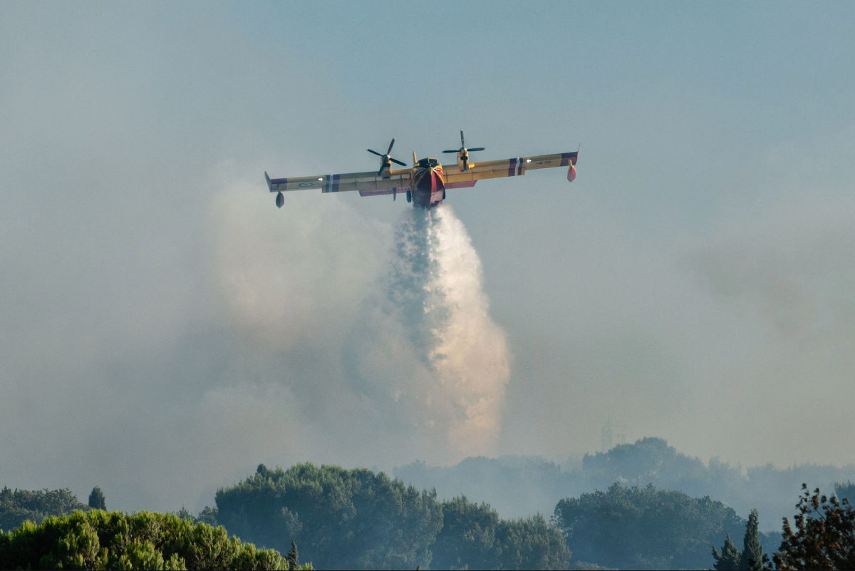 930 hectares parcourus, 580 pompiers mobilisés... Ce que l'on sait du nouvel incendie dans les Pyrénées-Orientales