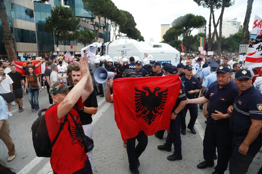 Projet immobilier Kushner : des milliers de manifestants dans les rues de Tirana