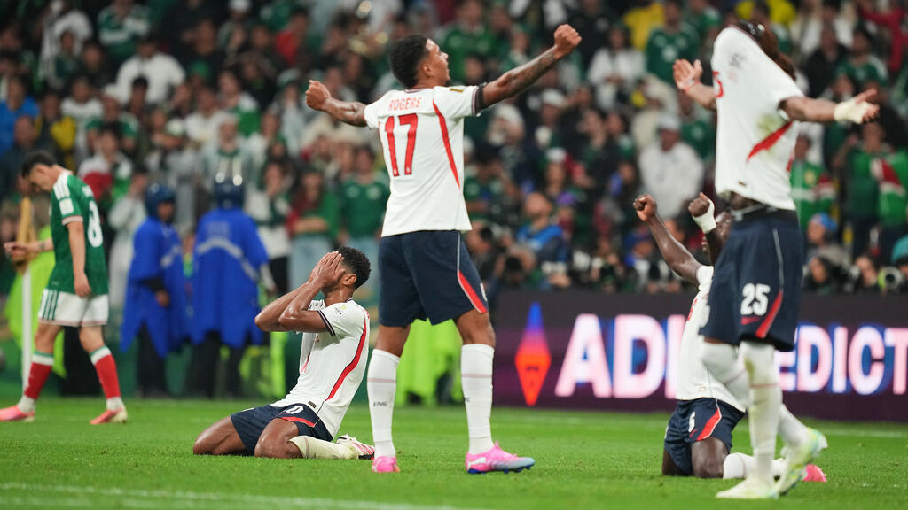 Mondial 2026 : l'Angleterre résiste à dix à la furia du Mexique et rejoint la Norvège en quarts - France 24