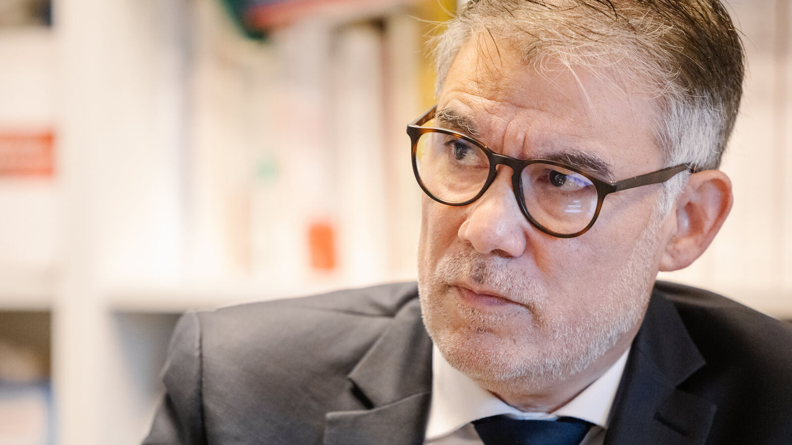 Le PS ne votera pas les motions de censure du RN et de LFI sur le Mercosur, assure Olivier Faure - Le Parisien