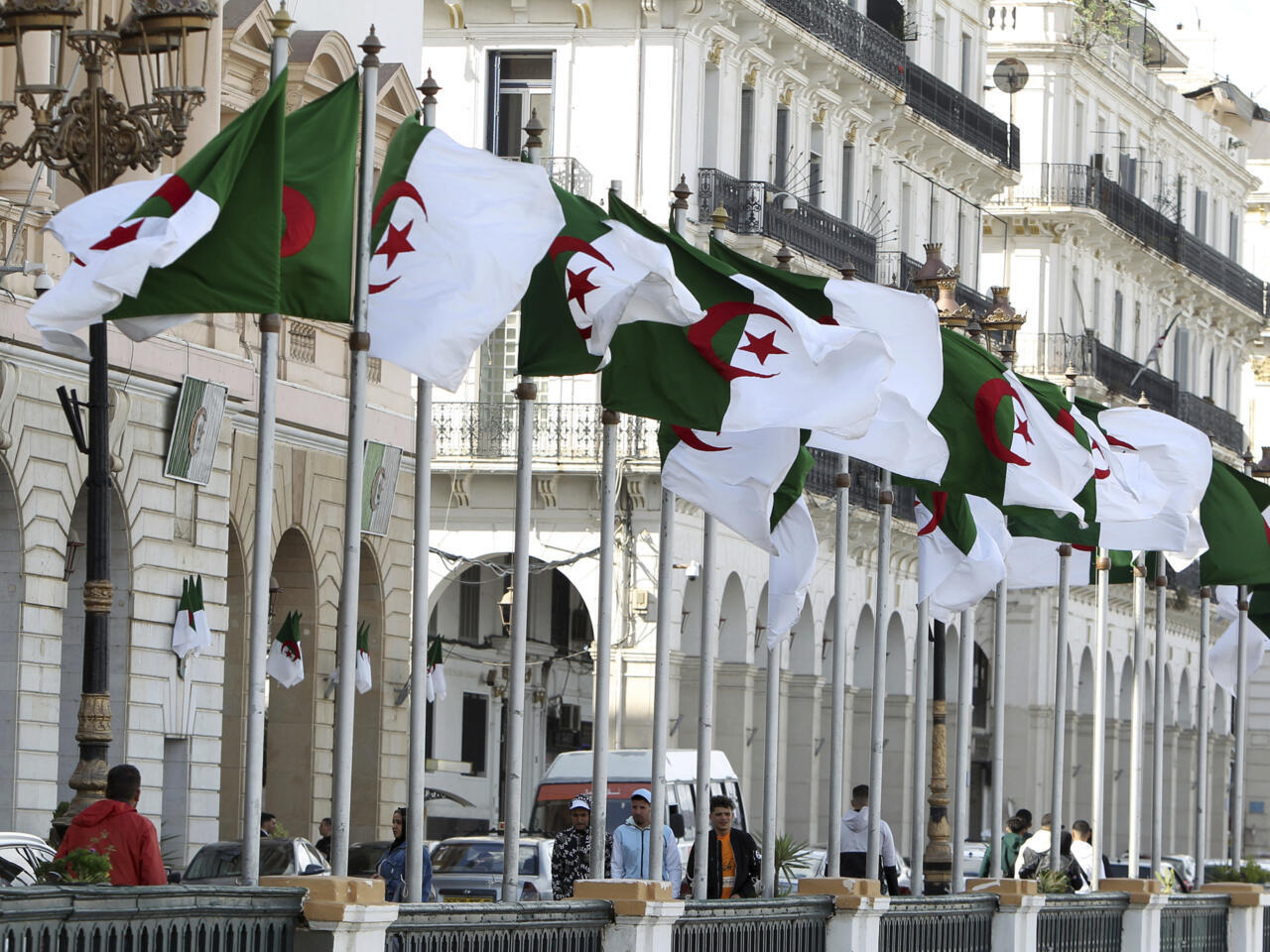 Algérie: l'ombre d'une abstention record plane sur les élections législatives - RFI