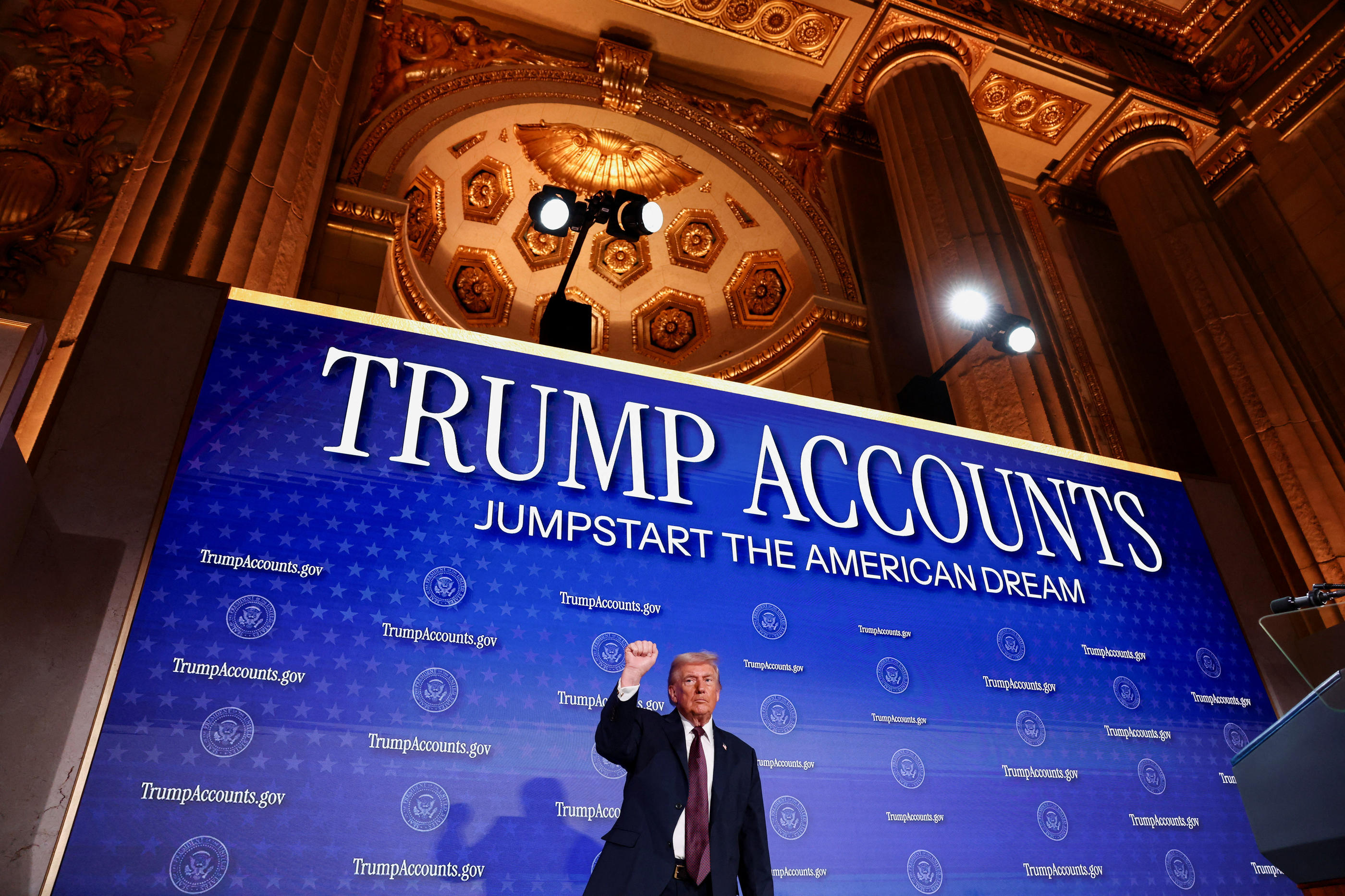 Aux États-Unis, 1 000 dollars offerts à chaque nouveau né : à quoi vont ressembler les « Comptes Trump » - Le Parisien
