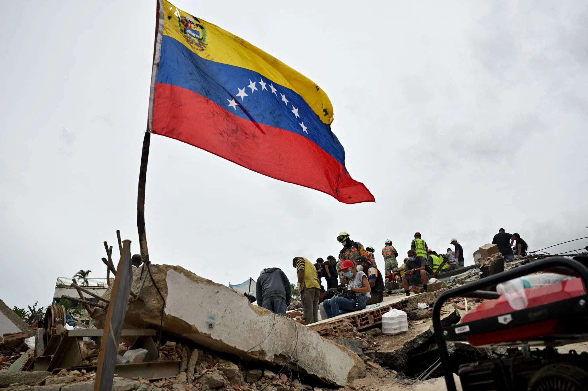 Double séisme au Venezuela: le bilan grimpe à près de 3.000 morts - Yahoo Actualités France