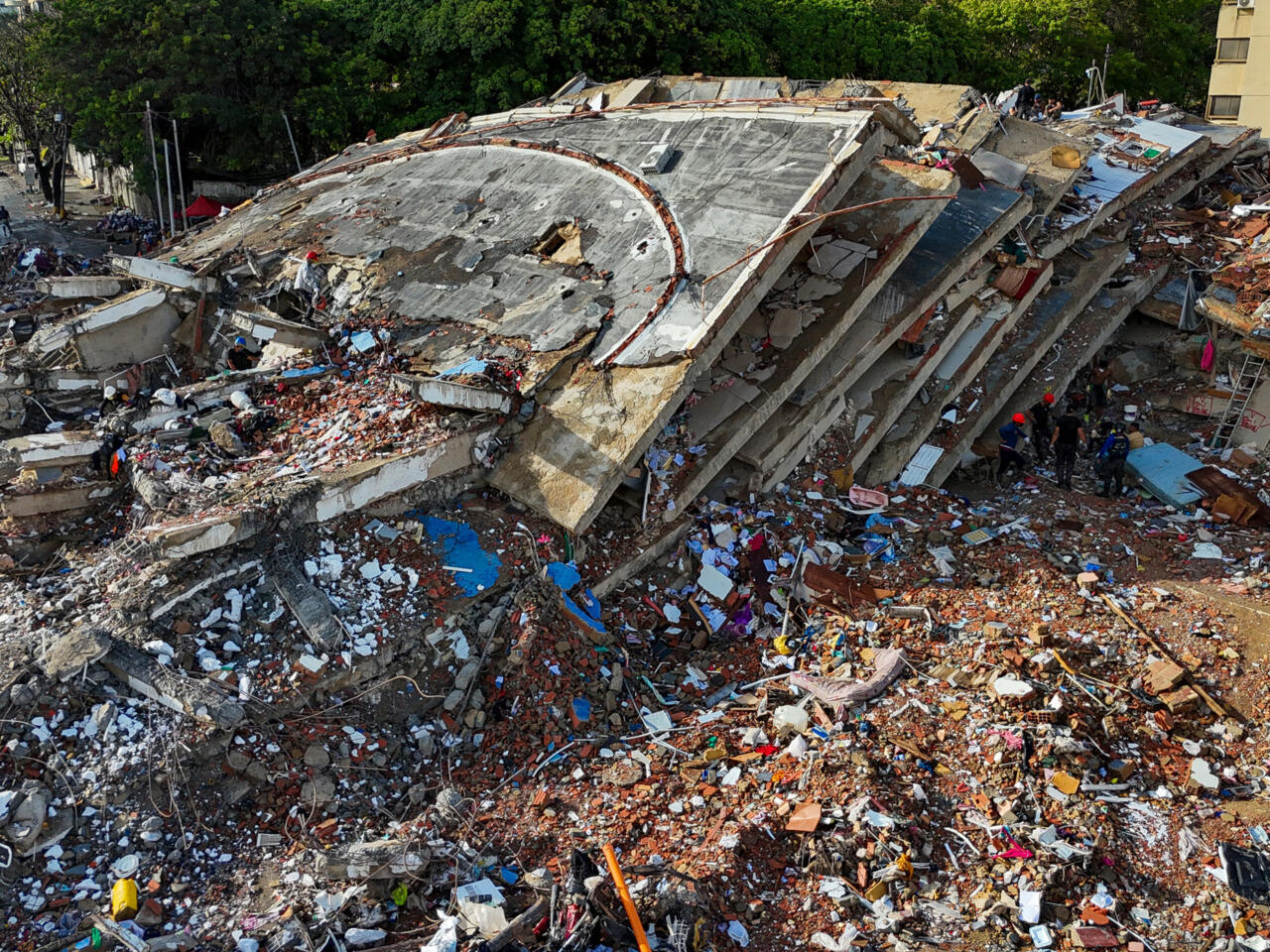 Séismes au Venezuela : le bilan monte à 1.943 morts, la nourriture manque