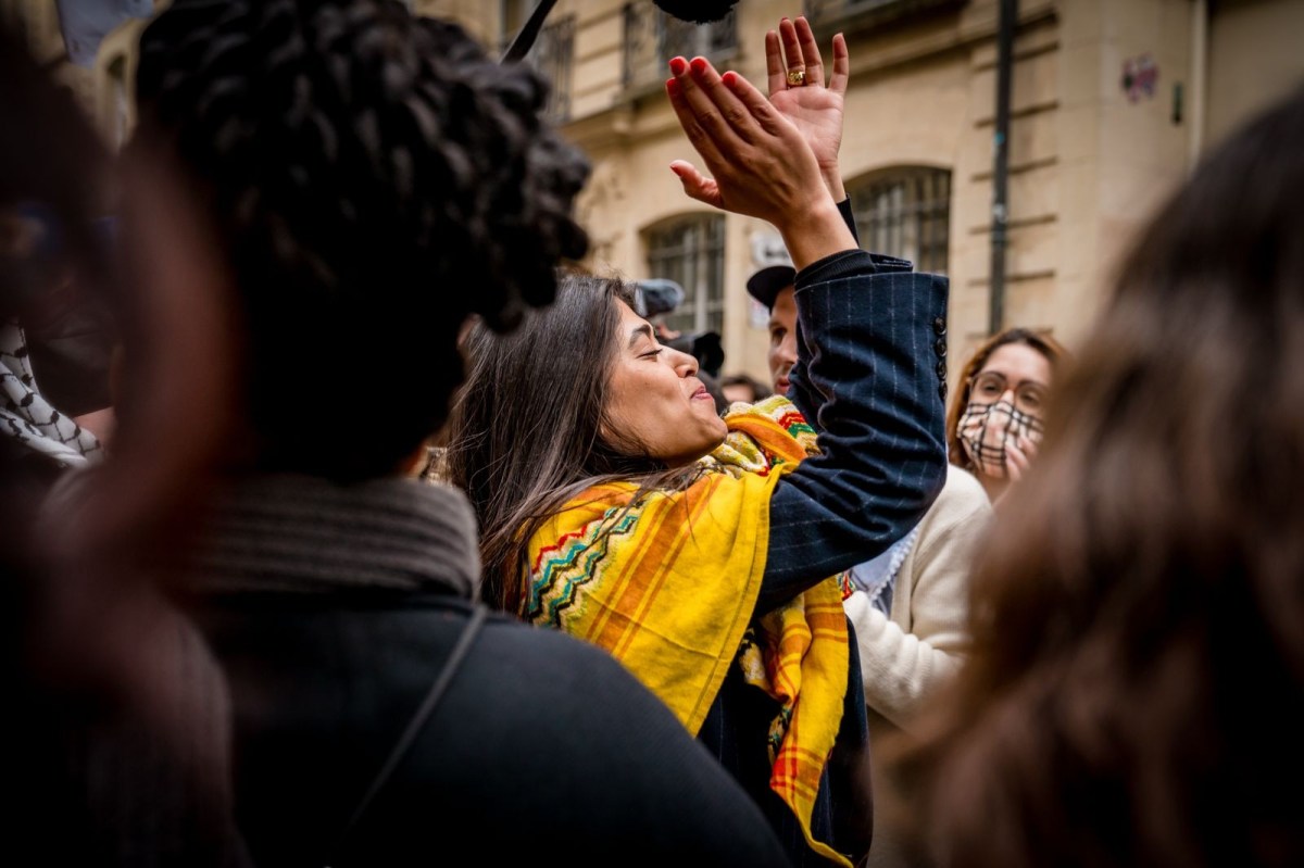 Non au délit de Palestine » : plus de 200 personnalités apportent leur soutien à Rima Hassan, jugée pour apologie du terrorisme - L'Humanité