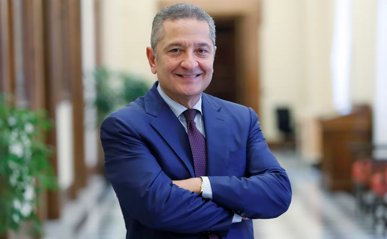 BCE: Agir contre l'inflation risquerait d'étouffer la croissance, dit Fabio Panetta