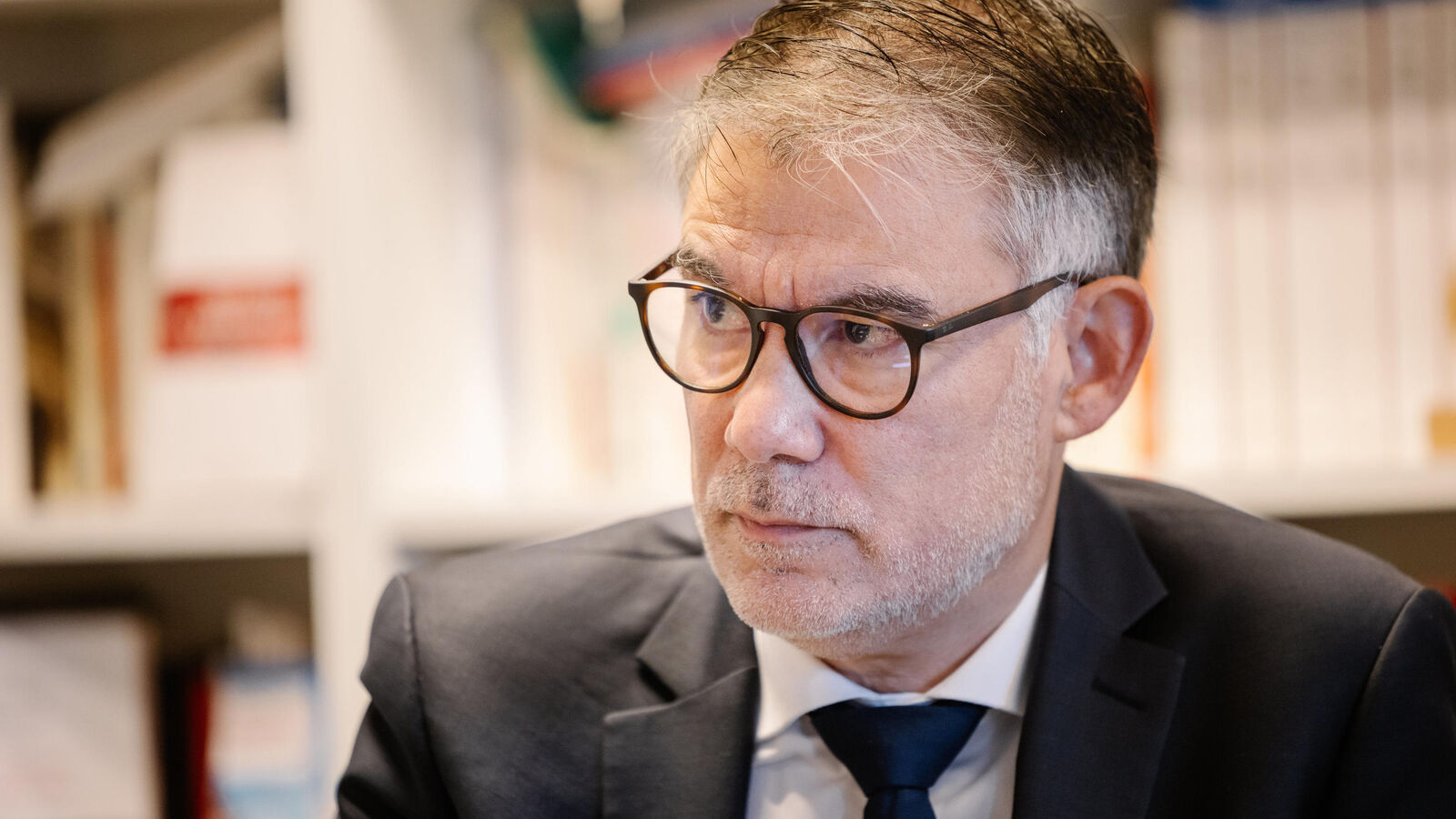 Faure a été mis en minorité » : sur la censure, Olivier Faure contredit par les députés PS - Le Parisien