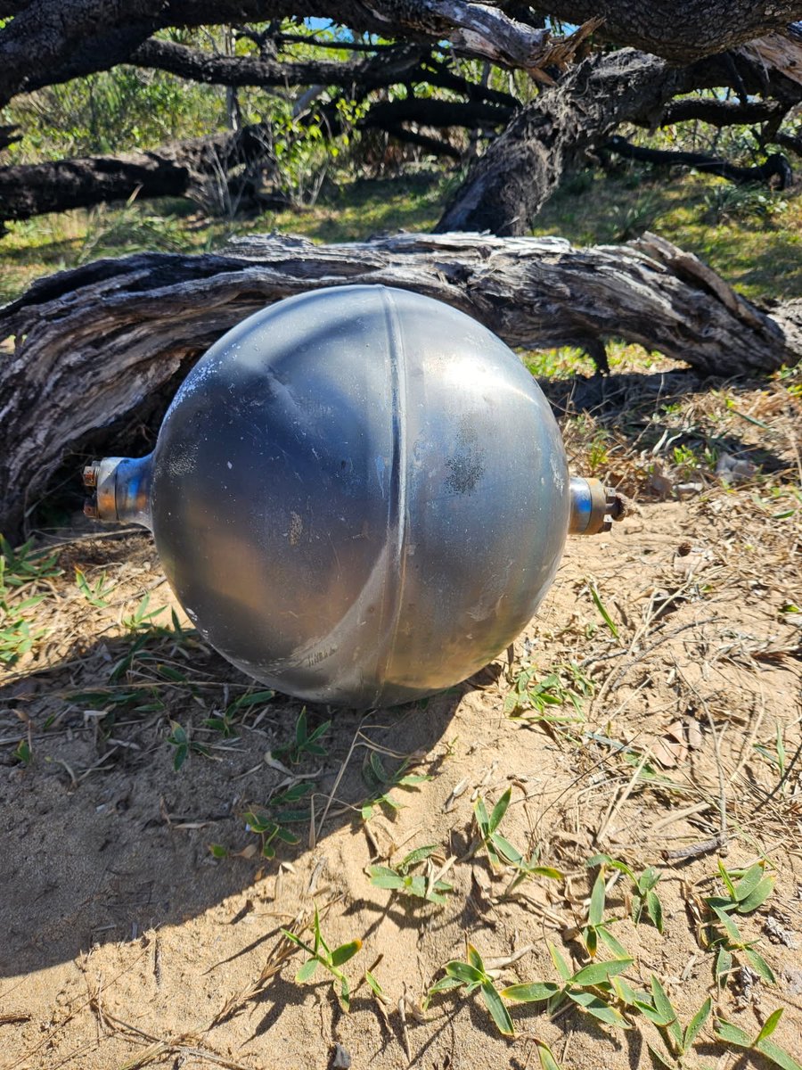 Des débris "provenant d'un objet spatial" ont été découverts au Queensland en Australie. On ne connait pas l'origine exacte pour le moment. Il pourrait s'agir de réservoirs d'un satellite ayant survécu à
