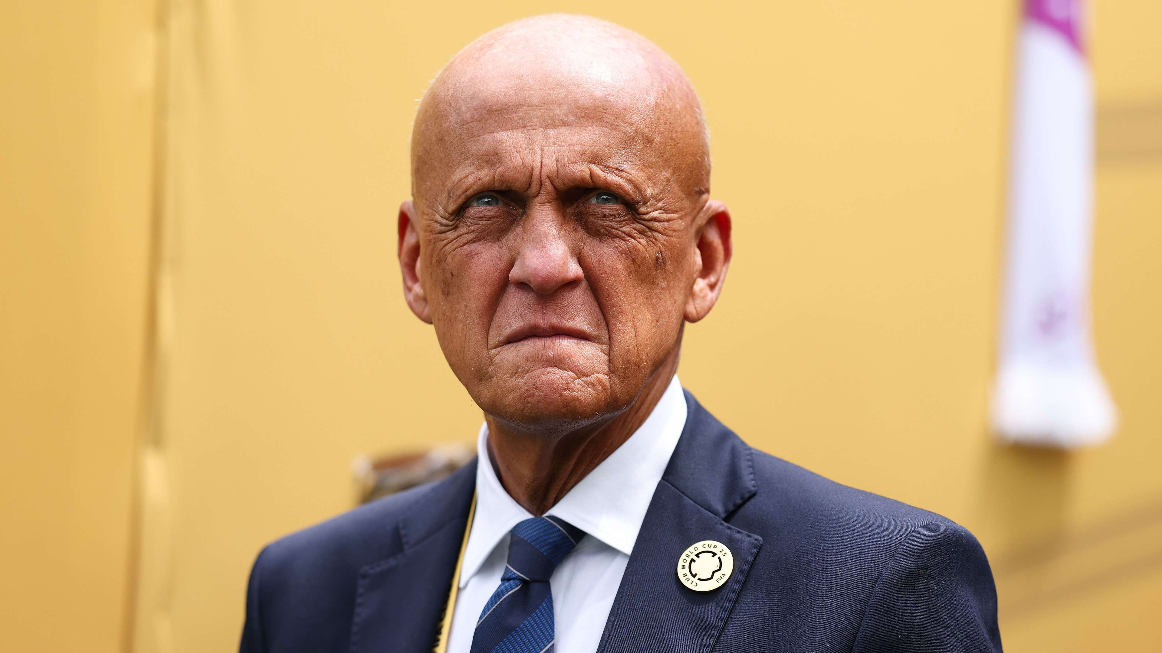 Pierluigi Collina, légende de l'arbitrage, a répondu aux accusations « très suspectes » formulées par Donald Trump à l'encontre de l'arbitre de la Coupe du monde Raphaël Claus | Goal.com Français