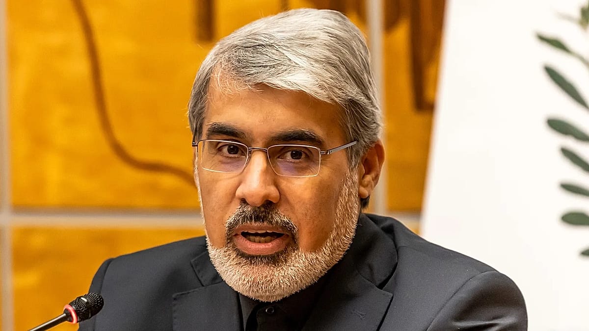 Exclusif : l'ambassadeur iranien déclare à Euronews que Téhéran ne veut pas bloquer le détroit d'Ormuz