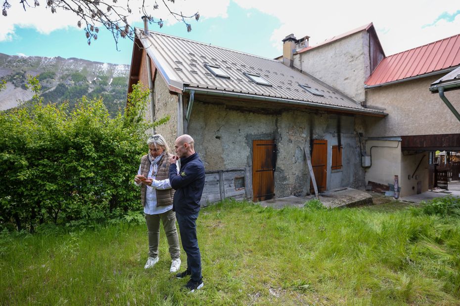 Mort d'Emile : la garde à vue du suspect incendiaire prolongée, ce que l'on sait de l'homme arrêté après l'incendie de la maison des grands-parents