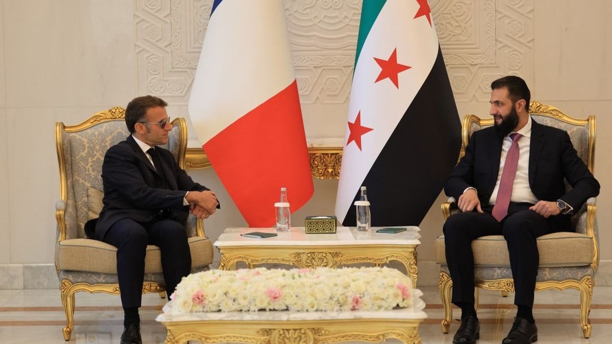 Explosions à Damas : les deux attentats à la bombe qui ont eu lieu pendant sa visite ne doivent pas "déstabiliser" la Syrie, estime Emmanuel Macron – franceinfo