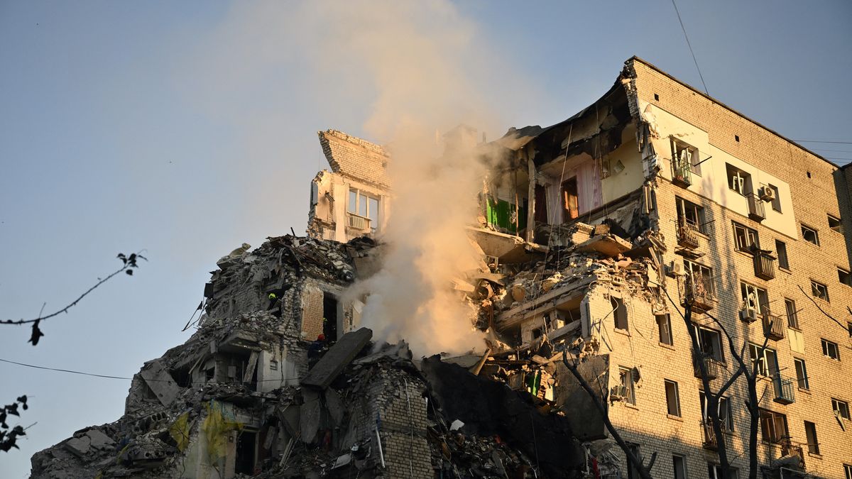 Des attaques sur Kiev font au moins 25 morts, le maire de la capitale assure qu'il s'agit de "la pire attaque russe depuis le début de la guerre en Ukraine" – franceinfo