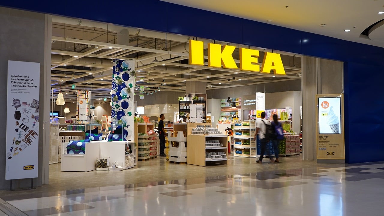 IKEA mais en plus petit" : le géant suédois lance un nouveau concept de  magasins en France