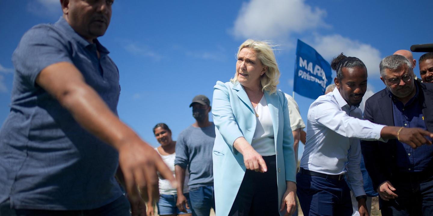Marine Le Pen chahutée lors de son premier déplacement à la Guadeloupe