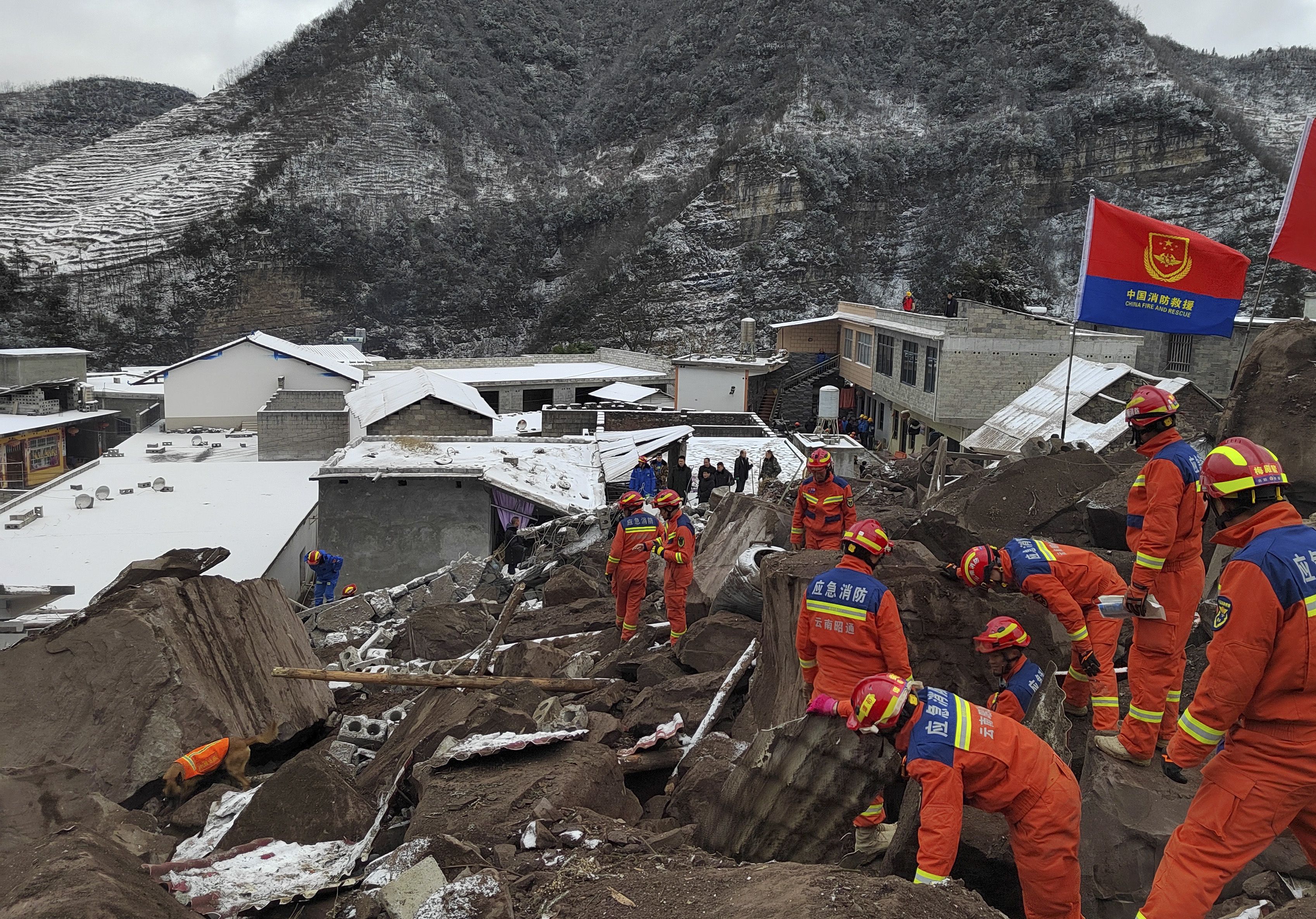 En Chine, un glissement de terrain ensevelit 47 personnes, au moins 31 morts – Libération