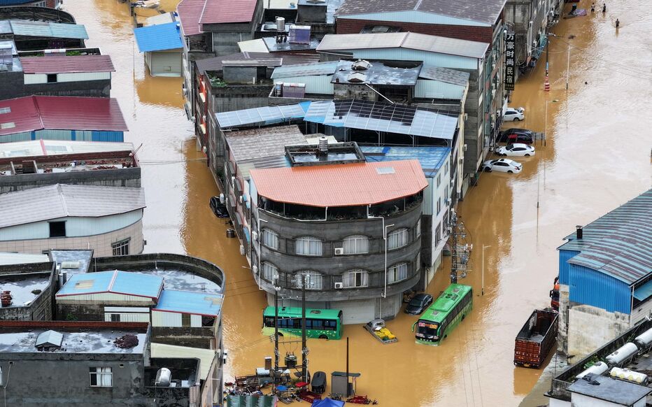 Chine : au moins 15 morts et 8 disparus, des milliers de personnes évacuées après des orages et des précipitations extrêmes - Le Parisien