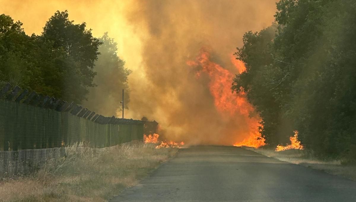 Le risque d'explosion est écarté", assure le préfet du Cher au lendemain de l'incendie près de l'usine KNDS - ICI