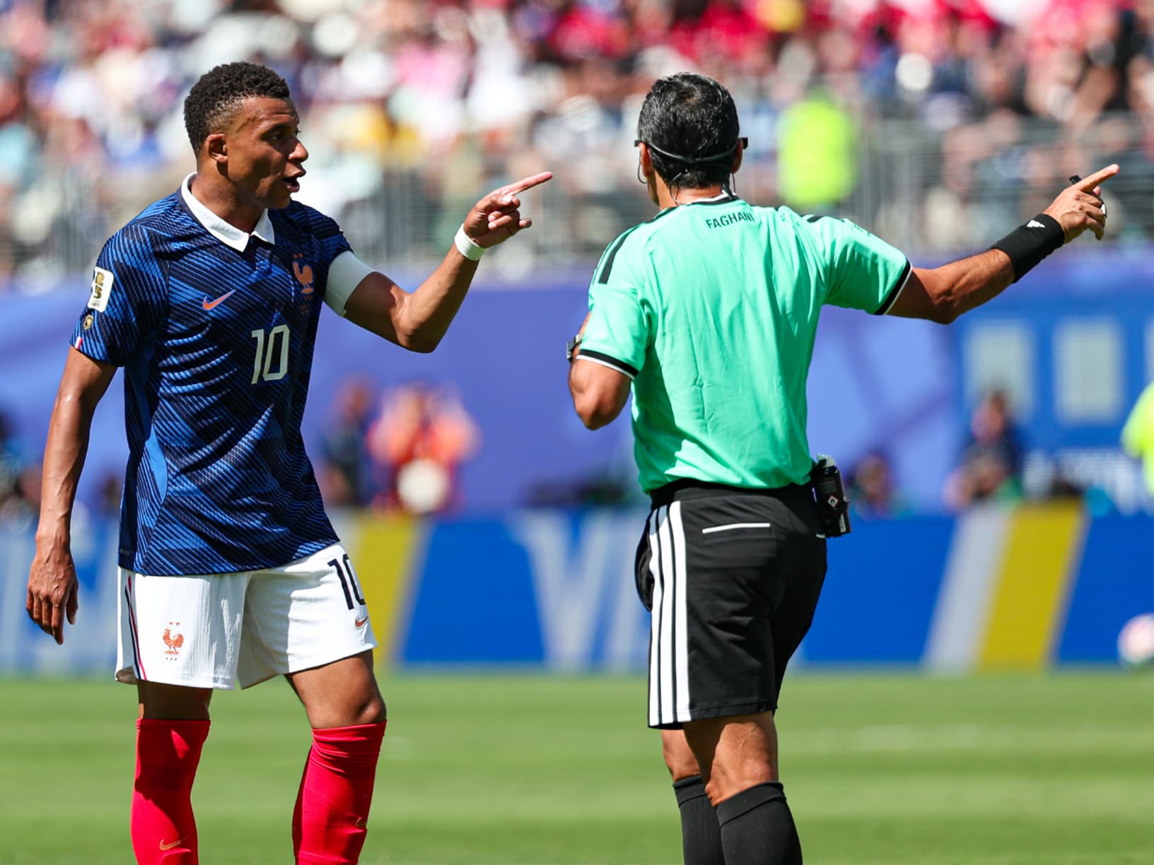 "Ne pas sanctionner les contacts normaux": le patron des arbitres, Pierluigi Collina, fait le bilan du premier tour de la Coupe du monde 2026