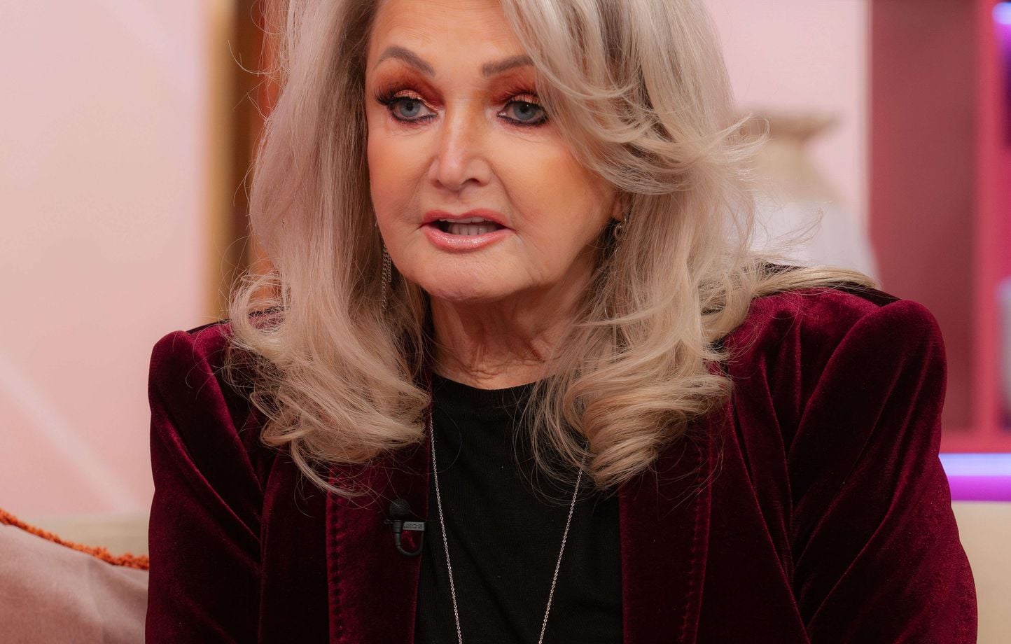 Mort de Bonnie Tyler : Le secret de sa voix rauque, son flop à l'Eurovision… Cinq choses à savoir sur la chanteuse