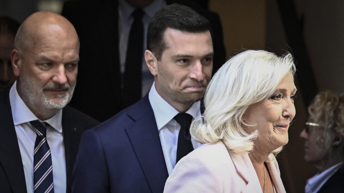 Pourvoi de Marine Le Pen : la Cour de cassation « pourrait » se prononcer « au plus tard début avril 2027 »