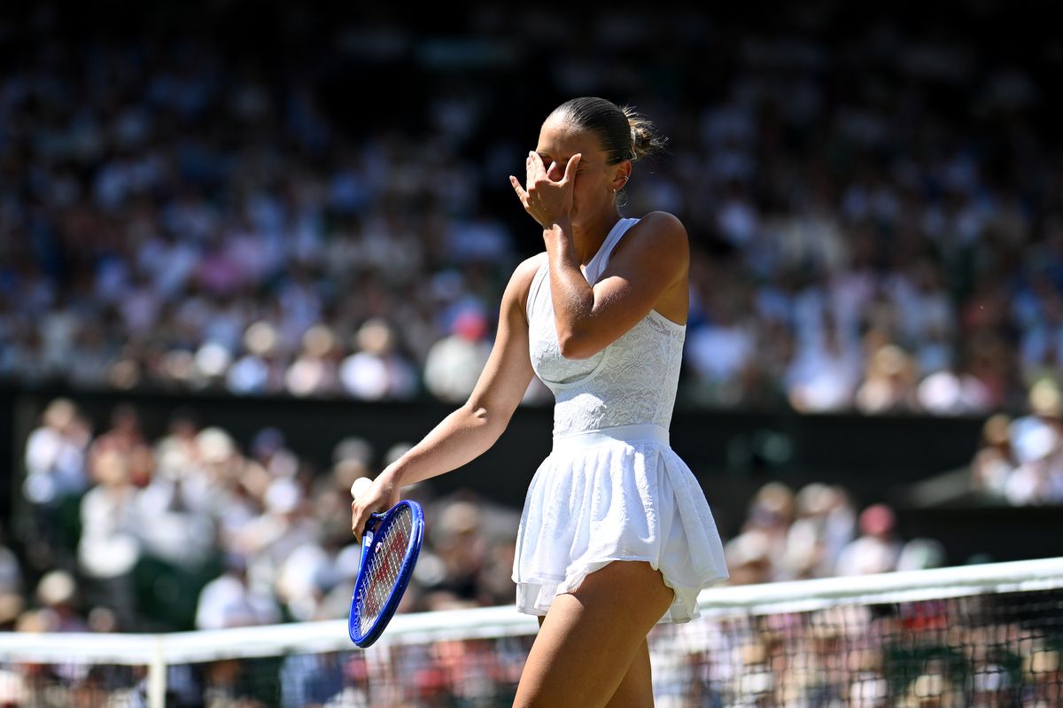 Wimbledon 2026 - Une finale 100% tchèque : Linda Noskova élimine Marta Kostyuk (6-4, 6-4) et défiera Karolina Muchova pour le titre - Eurosport