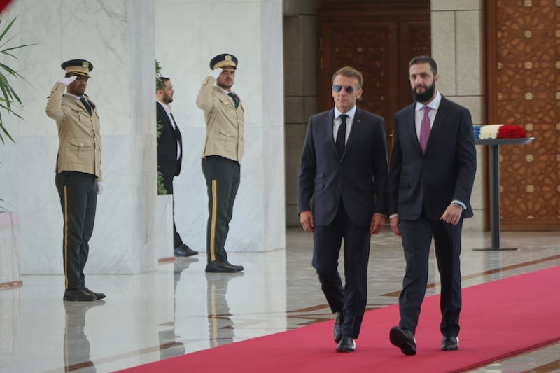 Des explosions secouent Damas lors de la visite d'Emmanuel Macron