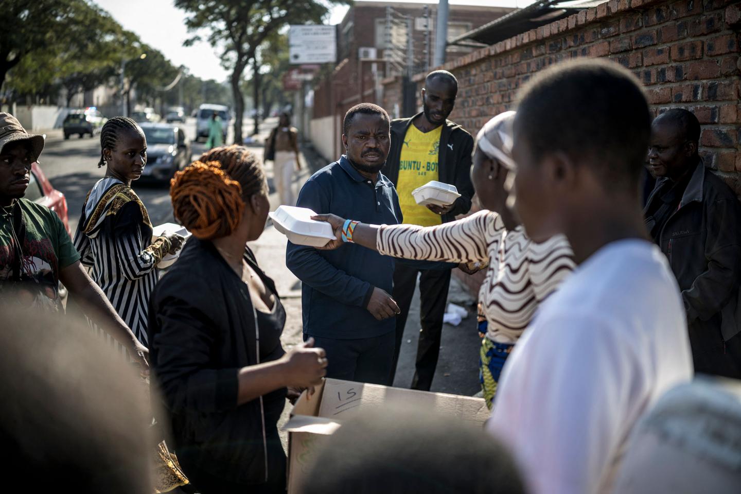 En Afrique du Sud, l'ultimatum anti-immigrés et la montée des violences poussent 25 000 personnes à quitter le pays