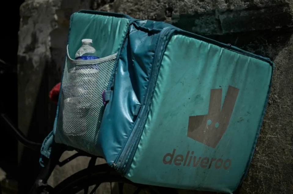 Canicule: Uber Eats et Deliveroo suspendront les livraisons dans les départements en vigilance rouge