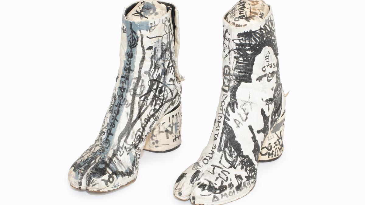 Vendues 280 000 euros, les chaussures Tabi de Martin Margiela signent un nouveau record aux enchères