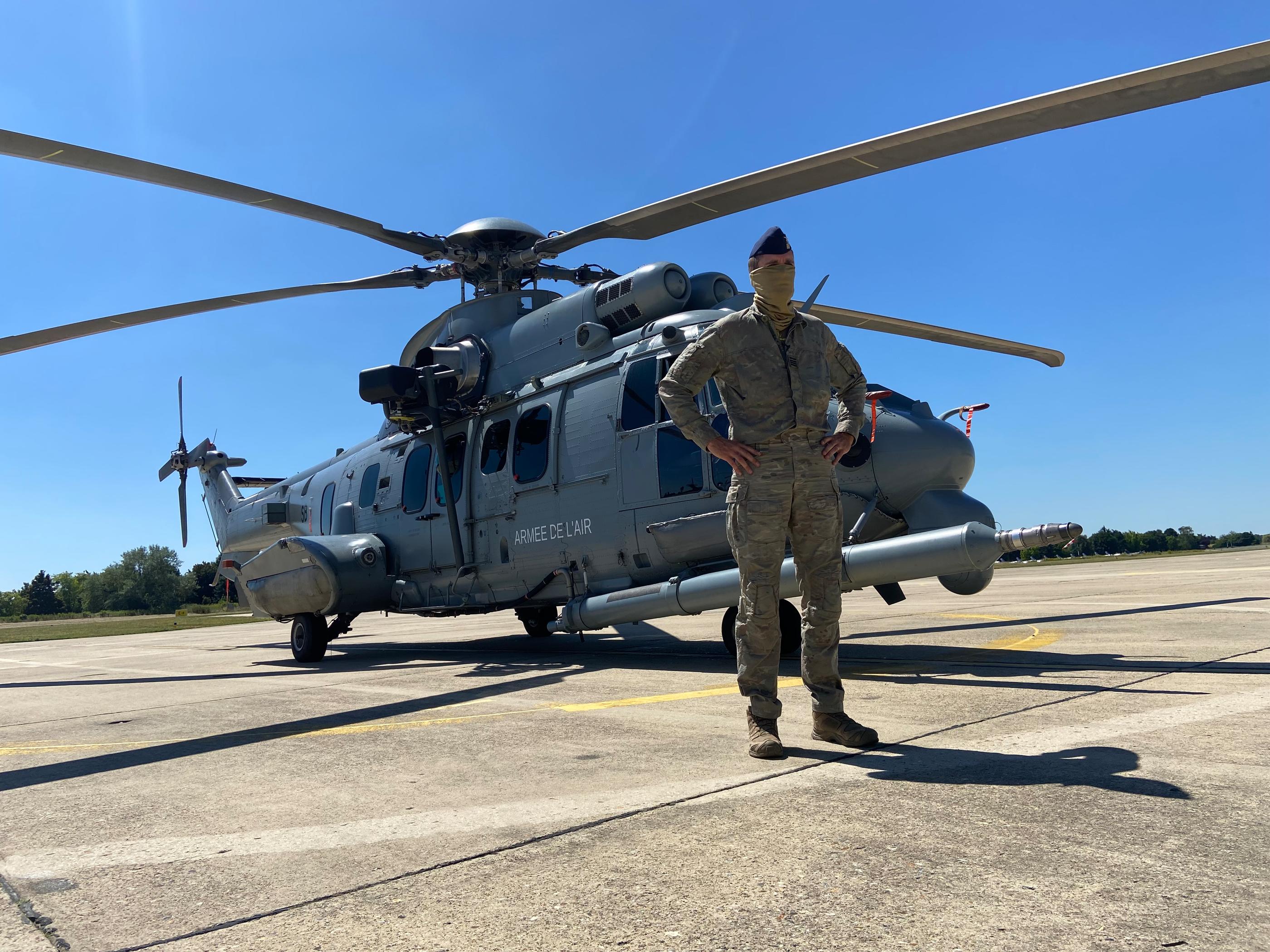 Défilé du 14 Juillet : à bord du Caracal, la star des hélicoptères français - Le Parisien