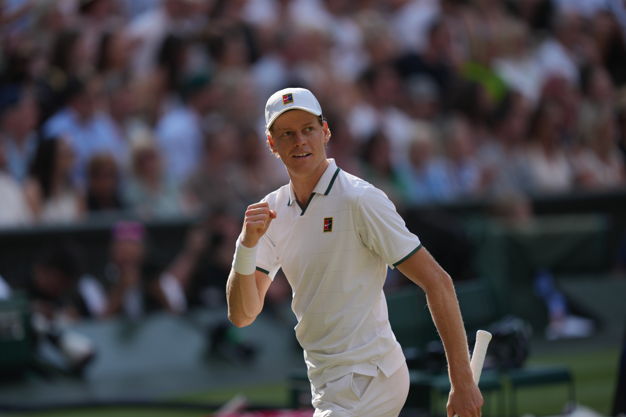 Wimbledon: Sinner écarte Djokovic et rejoint Zverev en finale