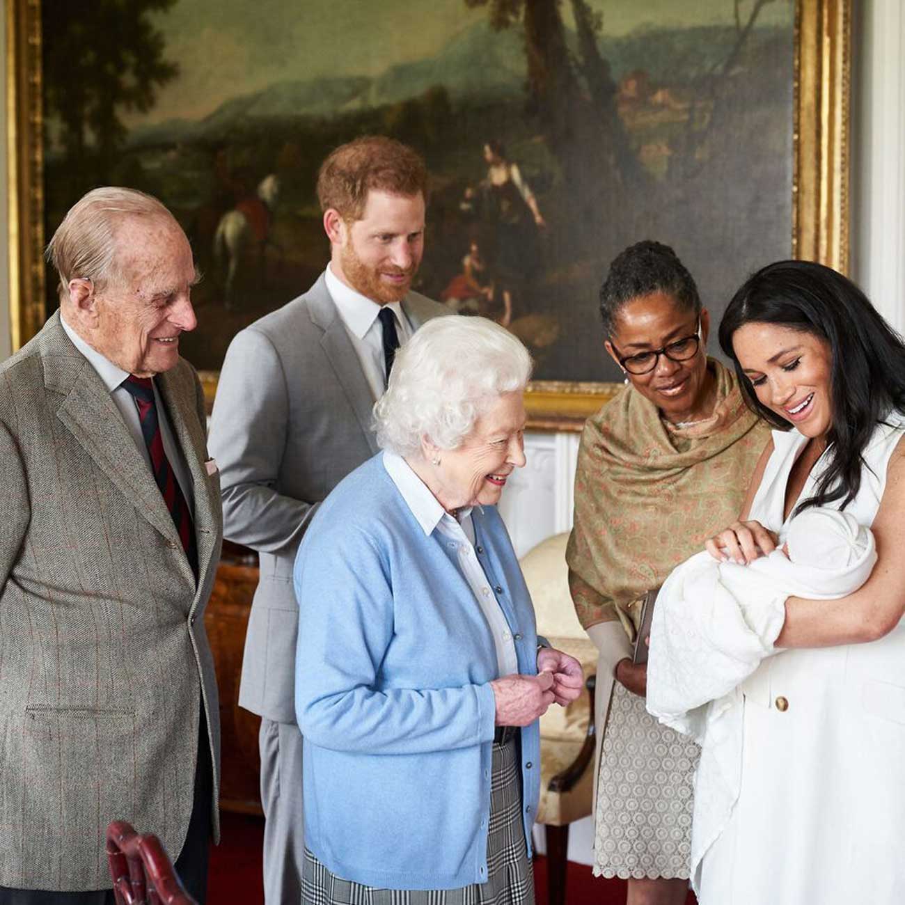 Lilibet touche le sol britannique : le prince Harry, Meghan Markle et leurs deux enfants pour la première fois ensemble en Angleterre