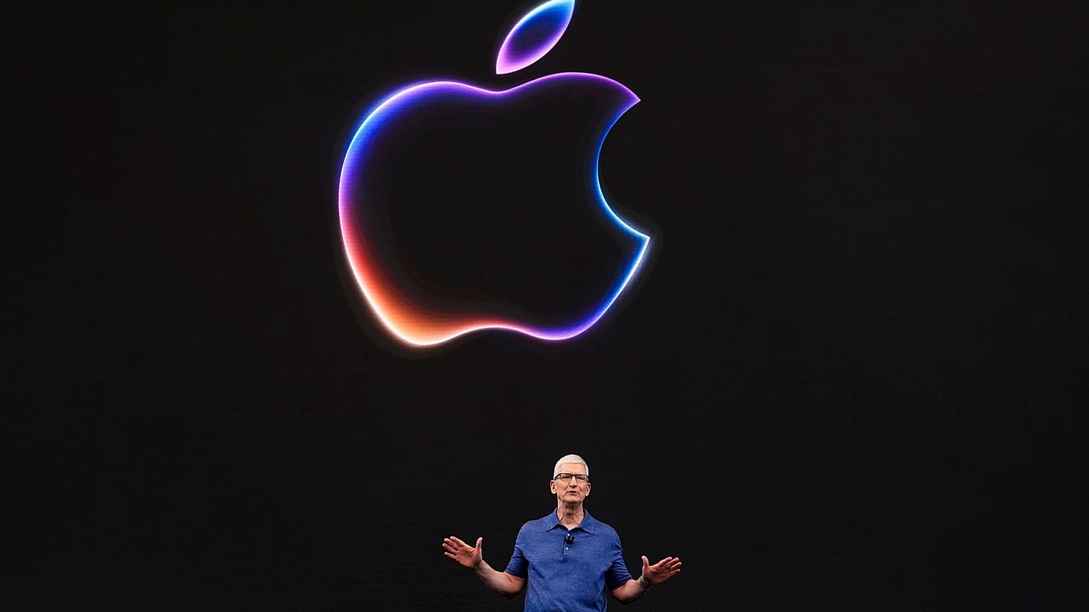 Apple dévoile de nouvelles fonctionnalités d'intelligence artificielle et un accord avec OpenAI | Euronews