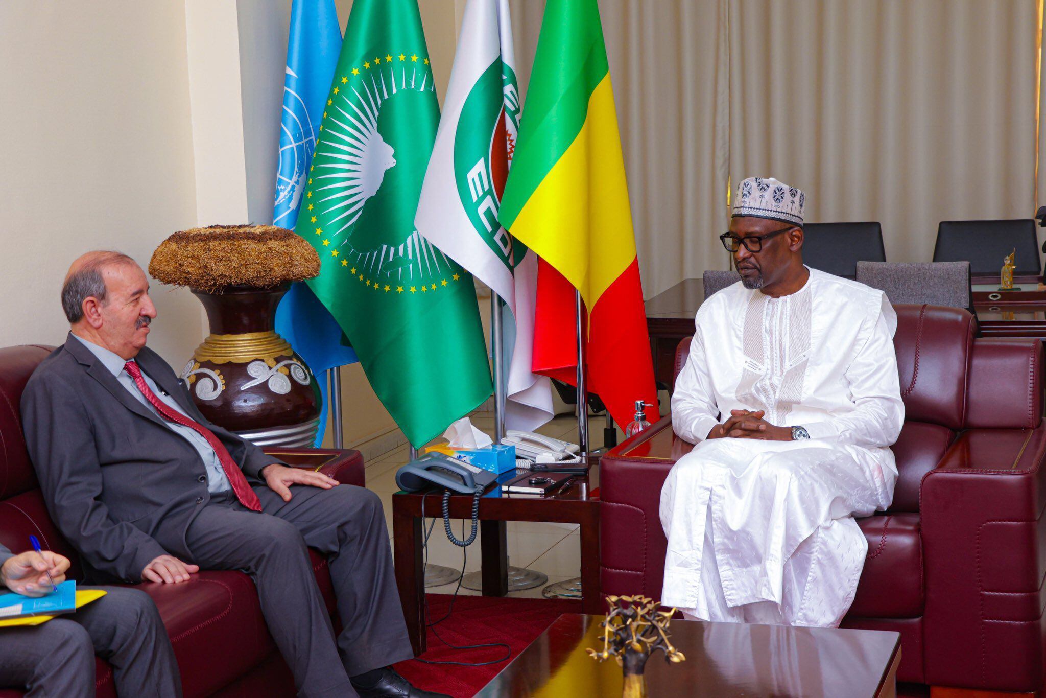 Crise diplomatique Mali-Algérie: l'ambassadeur algérien de retour à Bamako | Le360 Afrique
