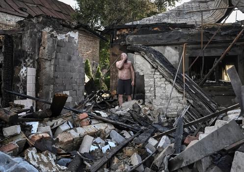 EN DIRECT, guerre en Ukraine : Kiev dit avoir abattu 111 drones et deux missiles russes pendant la nuit ; dix blessés signalés dans la capitale