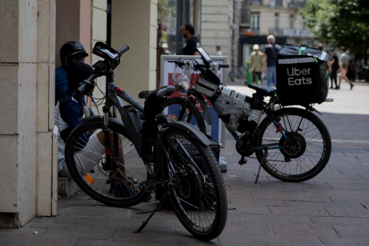 Canicule : les livreurs à vélo abandonnés à leur enfer - L'Humanité