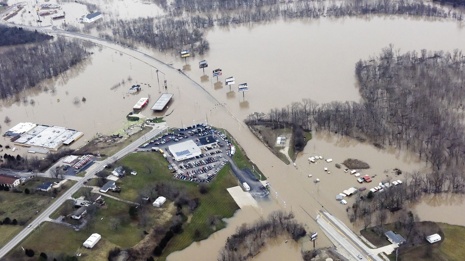 États-Unis : l'État du Missouri fait face à des inondations historiques – franceinfo