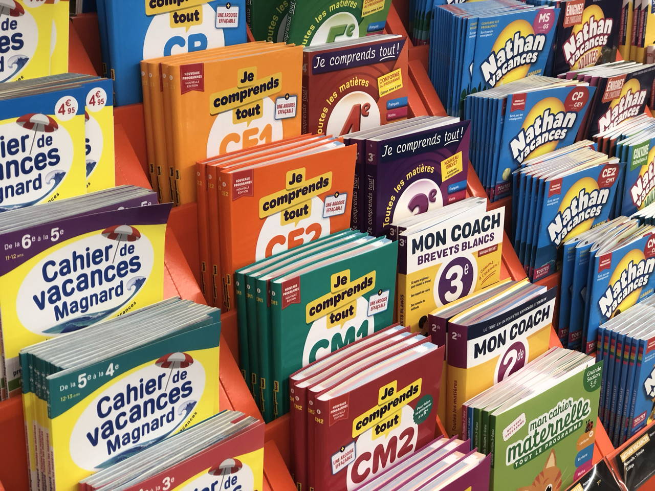 Les meilleures ventes de livres du 22 au 28 juin 2026 : la bonne saison des cahiers de vacances - Livres Hebdo