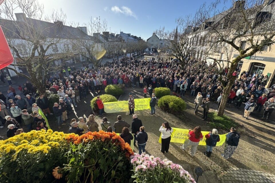 Morbihan : 1 500 personnes manifestent pour un projet de zone commerciale menacé par la justice