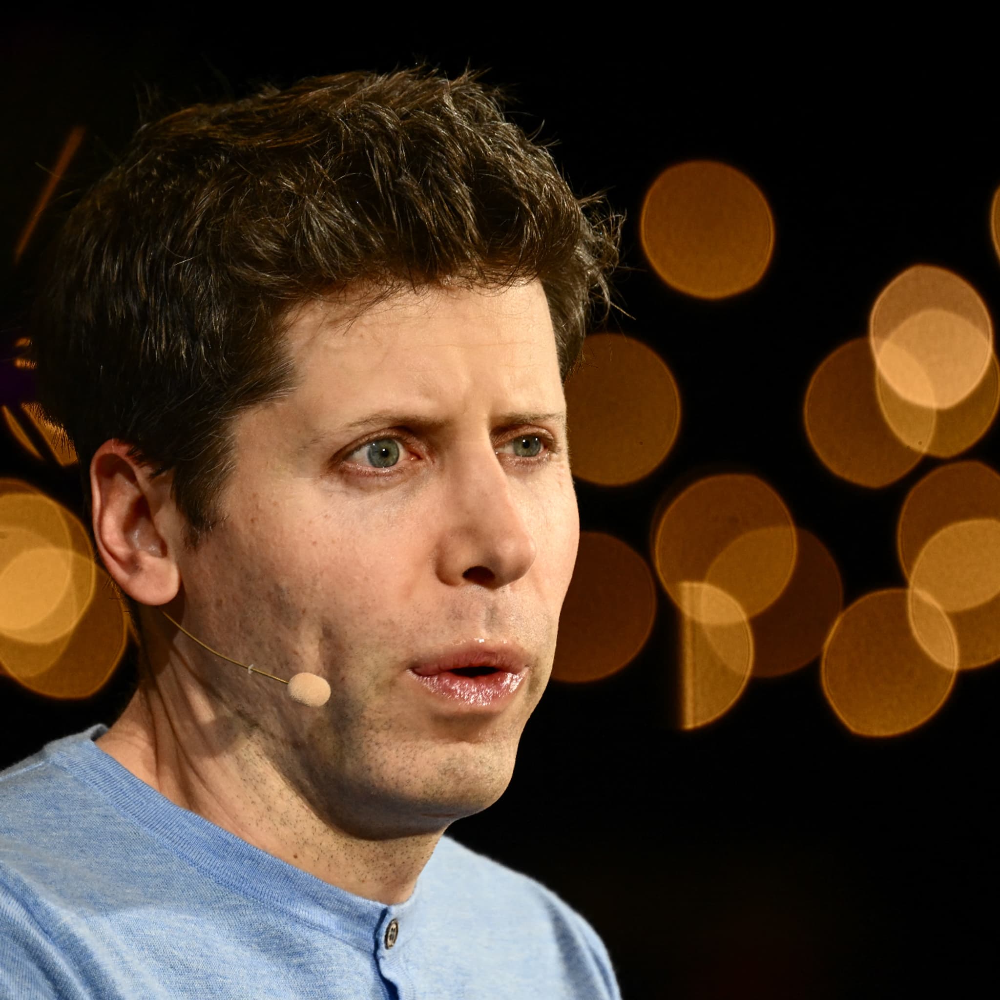 Le problème, c'est lui": alors qu'OpenAI ouvre la voie de la révolution IA,  son cofondateur, Sam Altman, est décrié par ses équipes et présenté comme  un manipulateur "sans scrupule"