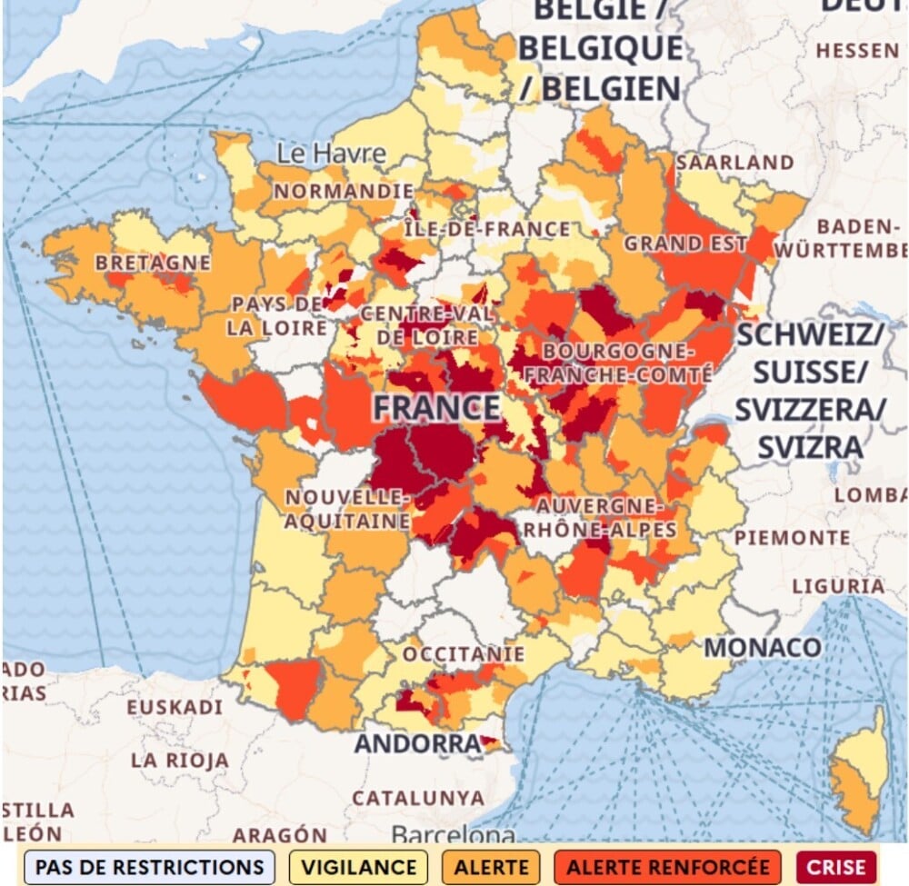 Sécheresse : la France face à une situation « exceptionnelle », 99 départements sous restrictions d'eau