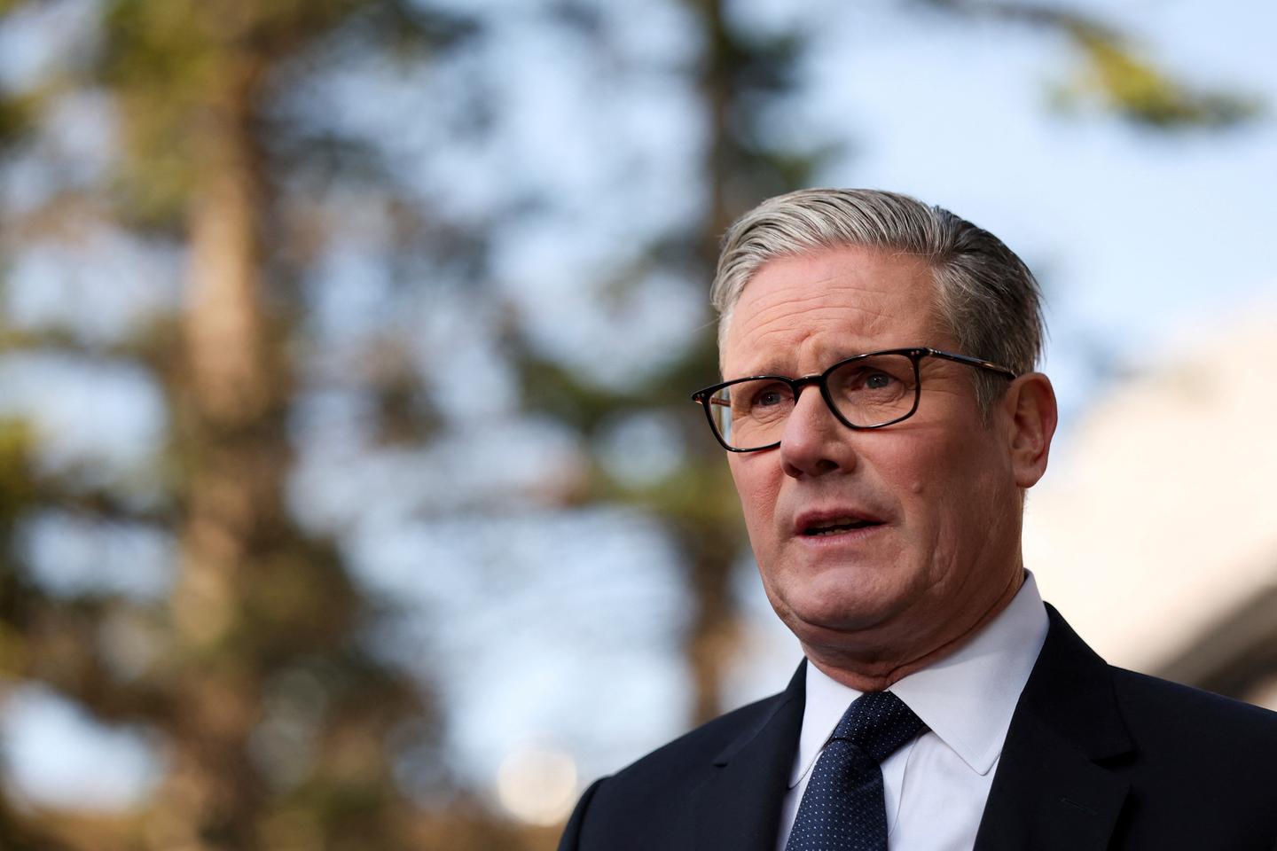 Au Royaume-Uni, le gouvernement fait volte-face et lance une enquête nationale sur les « grooming gangs »