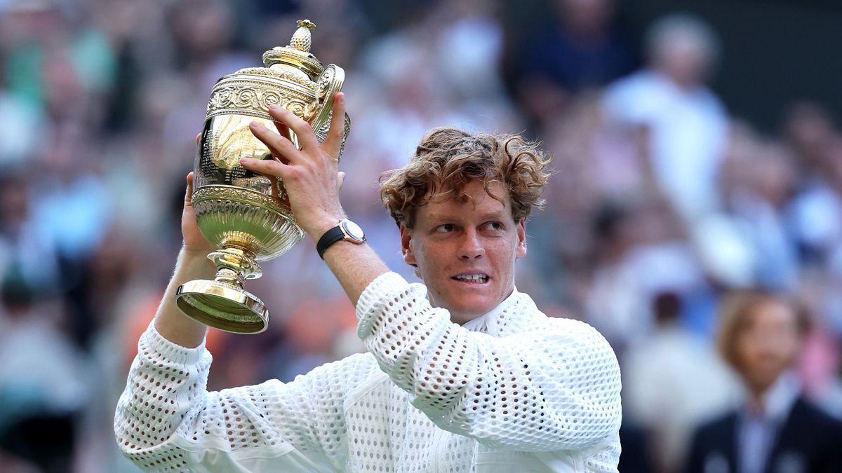 Wimbledon 2026 | Jannik Sinner conserve son titre en dominant Alexander Zverev (6-7, 7-6, 6-3, 6-4) - Eurosport