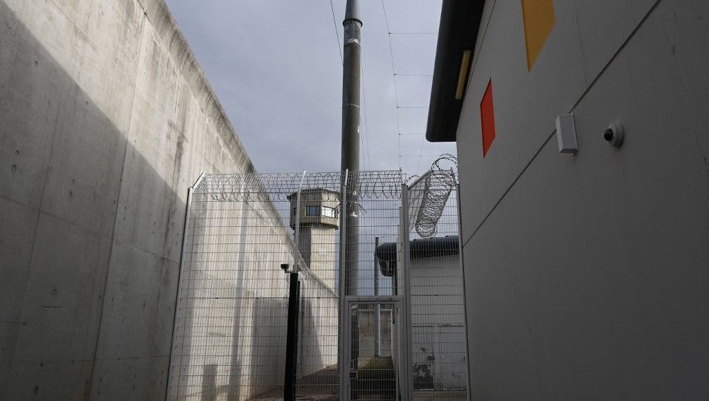 Un juge ordonne au ministre de la Justice de faire cesser les violences sur des détenus de la prison de Condé-sur-Sarthe - ICI
