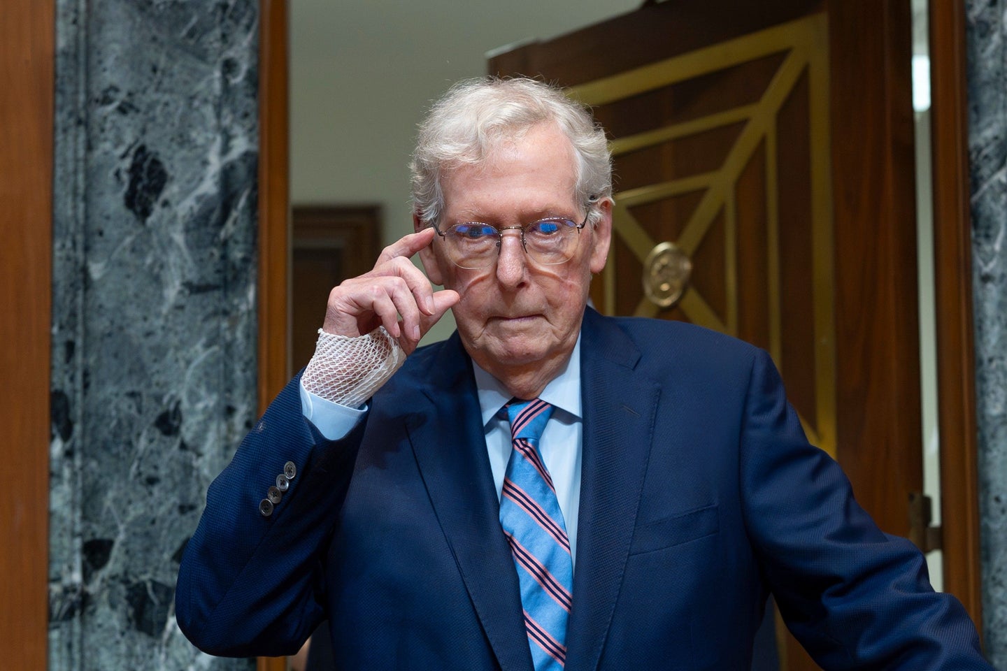 Le sénateur américain McConnell brise le silence sur son état de santé: il a été hospitalisé en raison d'une chute | Le Devoir