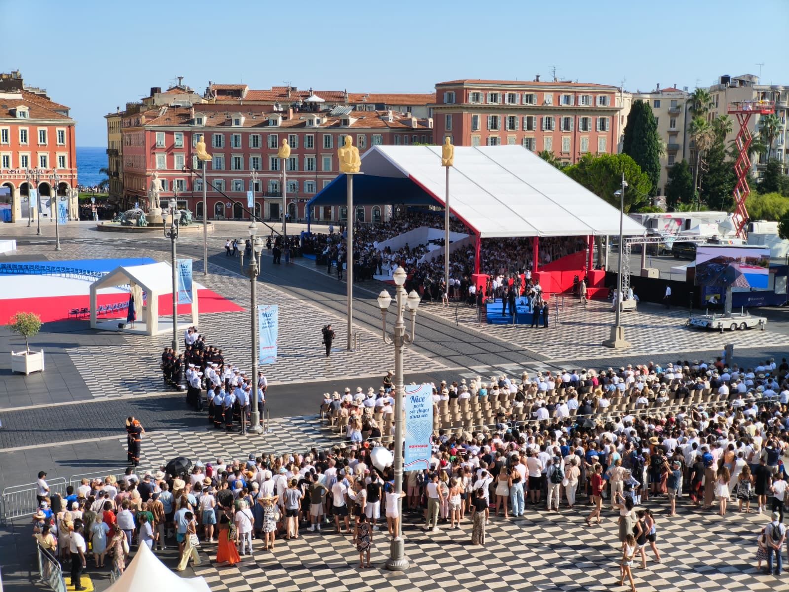 Il y a eu des imprévus et on le déplore" : des victimes de l'attentat de Nice témoignent de leur ressenti après les hommages